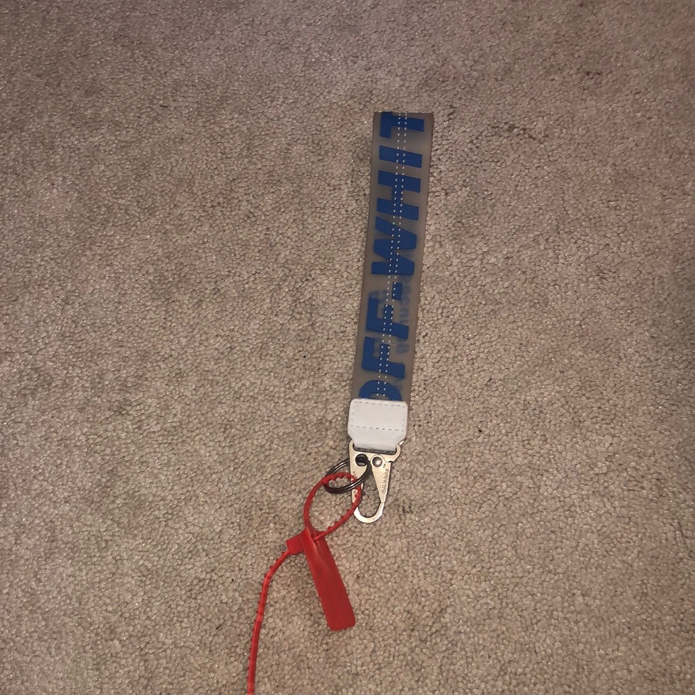 Off white keychain